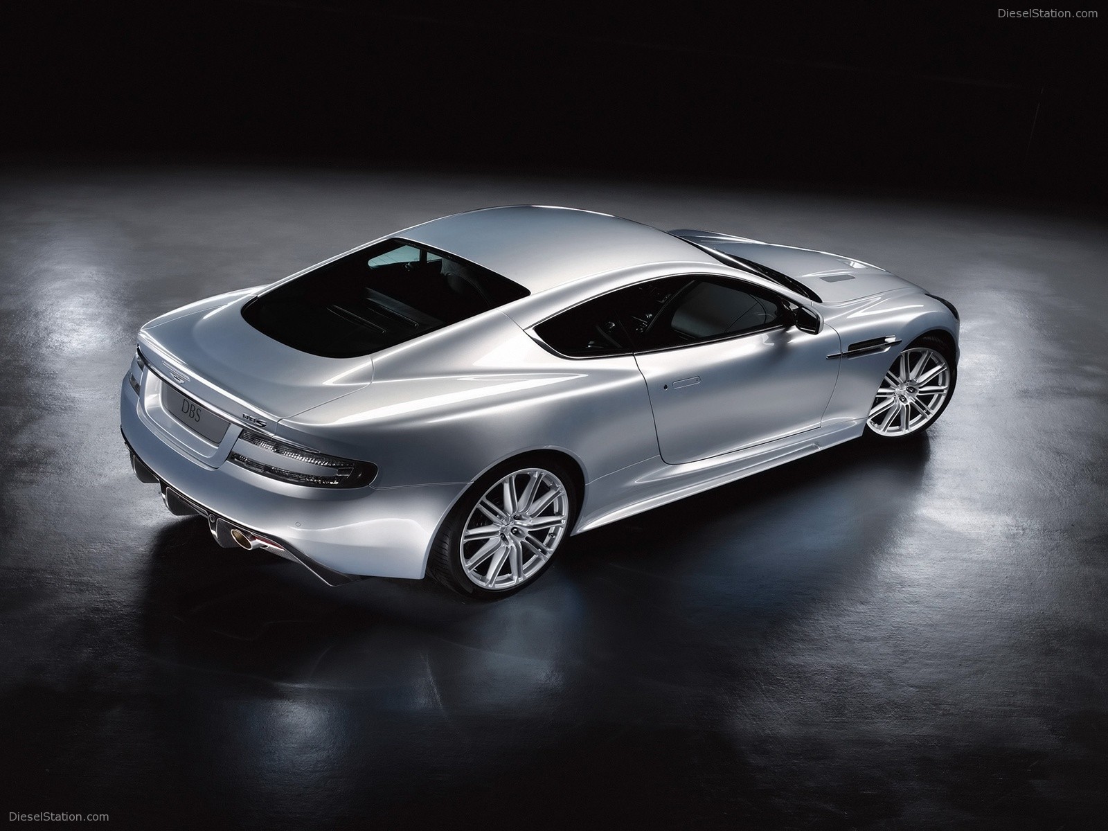 Aston Martin DBS
